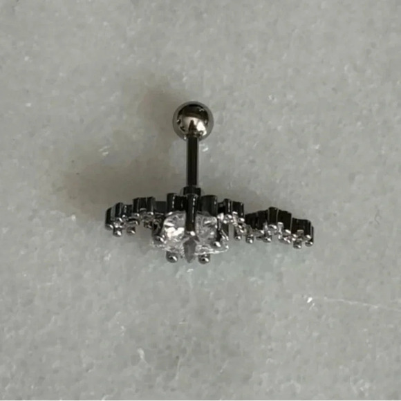 COPY - COPY - Silver Crystal Arch Cartilage Earring Brand New - Picture 3 of 3